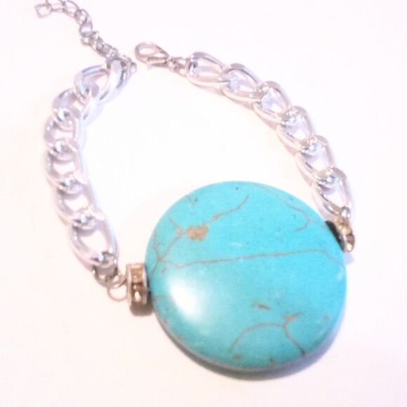 Silver Tone Large Howlite Stone Bracelet - Picture 2 of 4